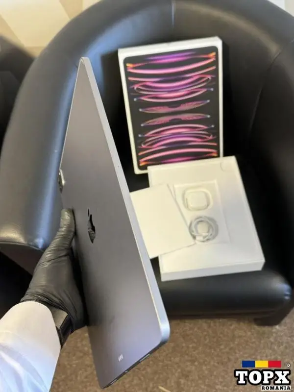 iPad Pro ( 12 9-Inch) 6th gen / 128 GB / Wi-Fi / Space Gray / Nouă | - 5