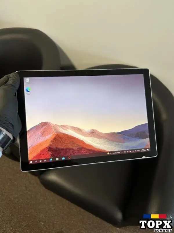 Tableta Microsoft Surface Pro 7 Gen 10 / display 12.3 / 128 Gb / 4 GB