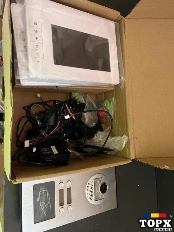 Kit video interfon  cameră HD Monitor cu brelocuri pentru 4 locuințe