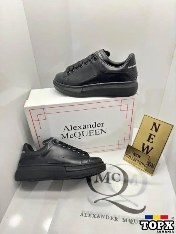 Alexander McQueen negri