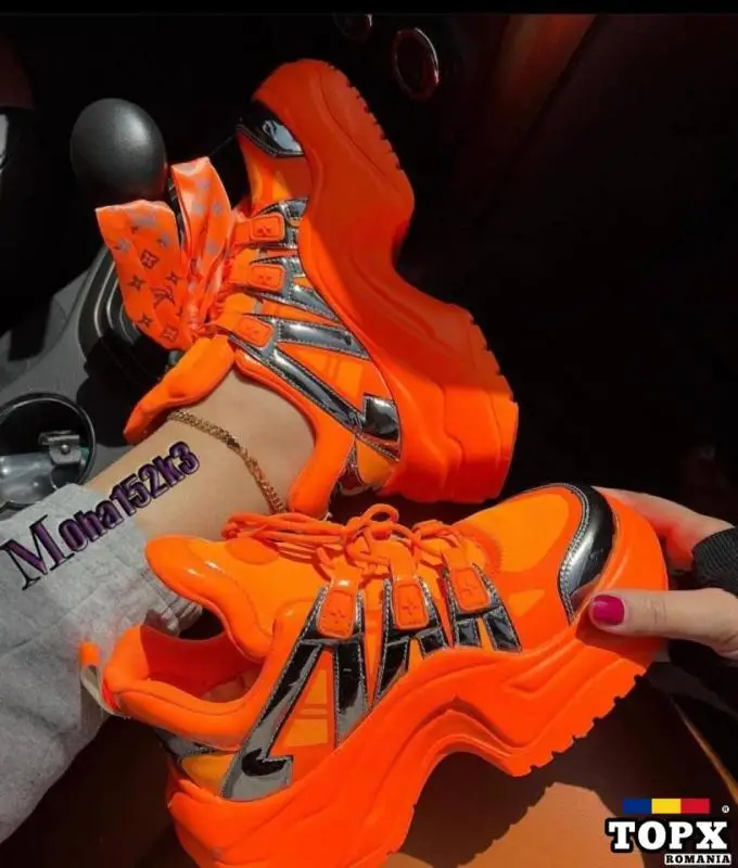 Adidasi louis vuitton 36-40 380 lei