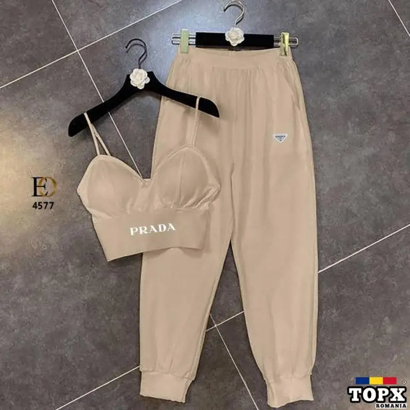 Compleu prada Sml 290 lei