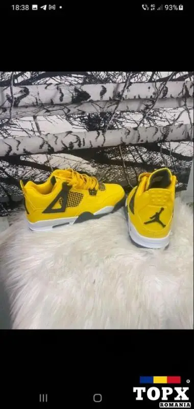 Afișau bărbați 41-45 marime 170 de lei