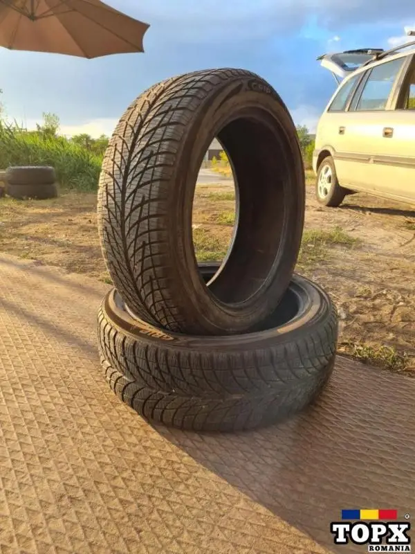 2 Cauciucuri Accentera 215 55 R18 impecabile