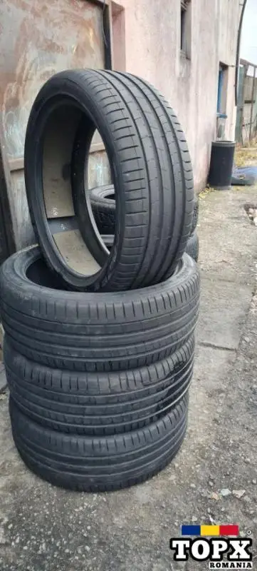 2 Cauciucuri Pirelli 255 40 R 21 de vara . Dot 2018
