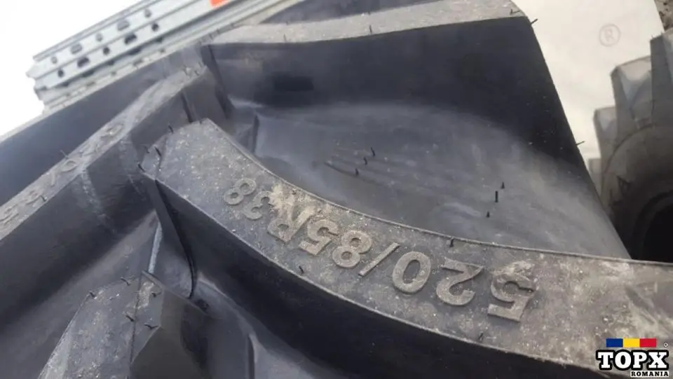Cauciucuri noi pentru tractor 20.8R38 radiale 520/85R38 cu garantie