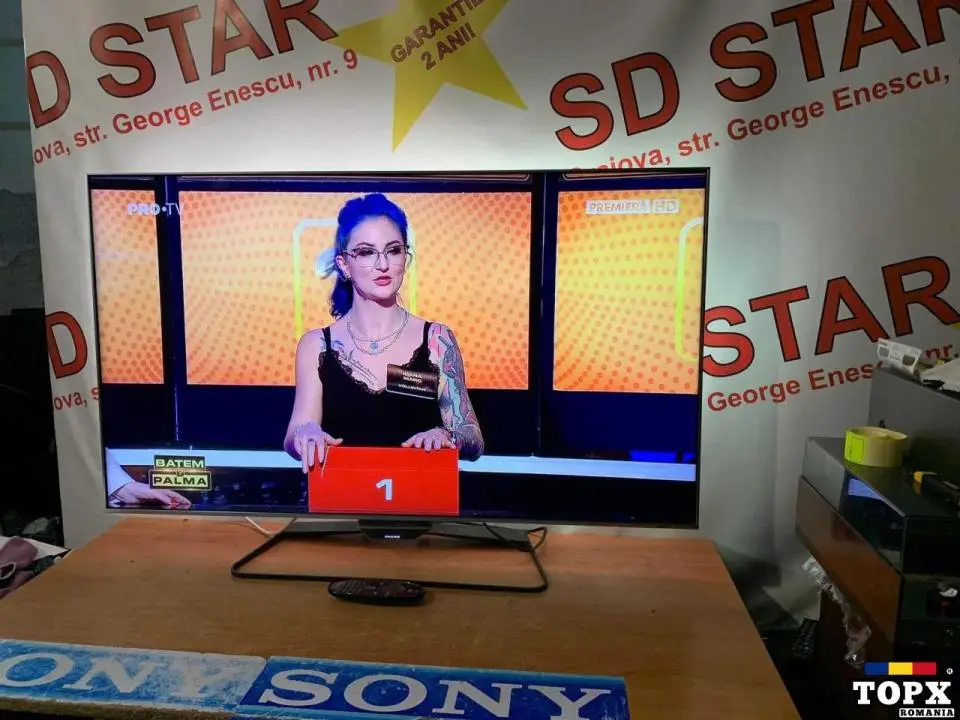 Televizor Ultraslim Ambilight Triplu tuner Philips 48PFS8109/125 cm