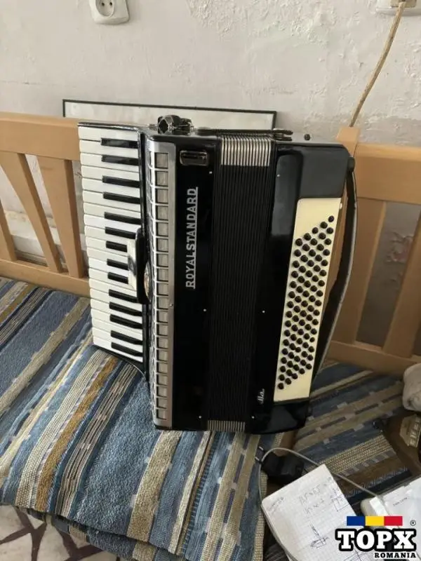 Acordeon Royal Standard