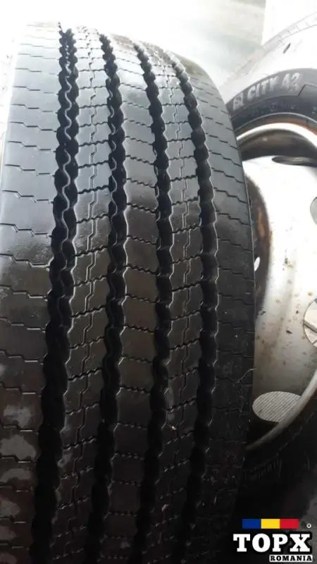 Anvelope 275/70-22 5 second-hand dunlop / semperit