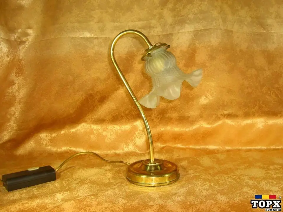 Veioza Art Deco Floral alama  opalina  vintage