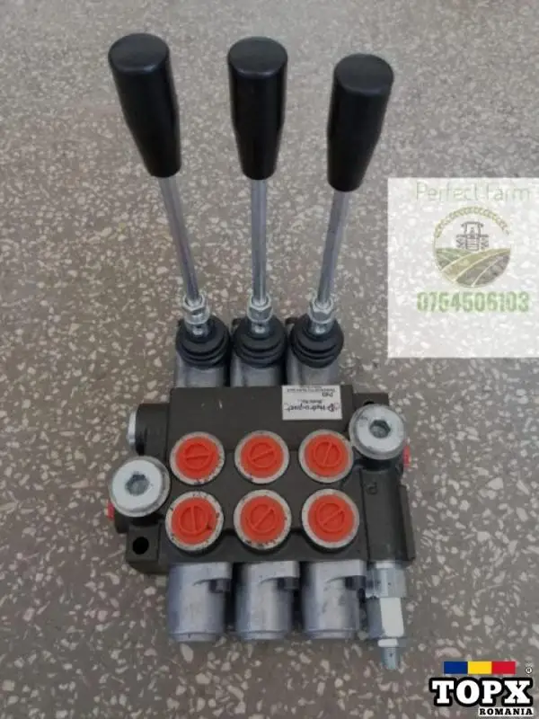 Distribuitor hidraulic cu trei manete cu opritor