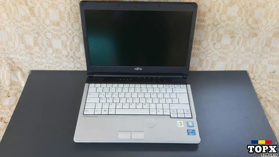 Laptop Fujitsu  diferite modele