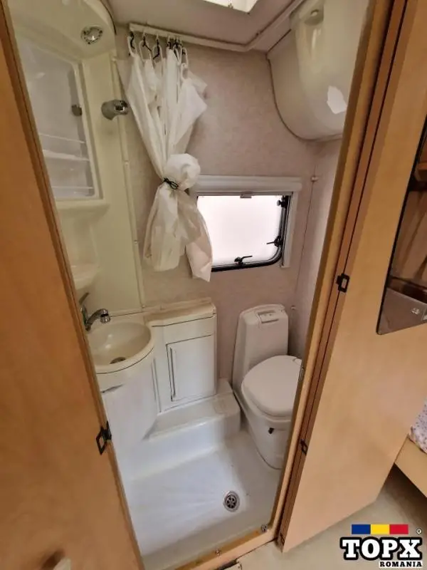 Vând Rulota Bailey Peageant an 2004 înmatriculată în România 2020 ITP recent până în 2027