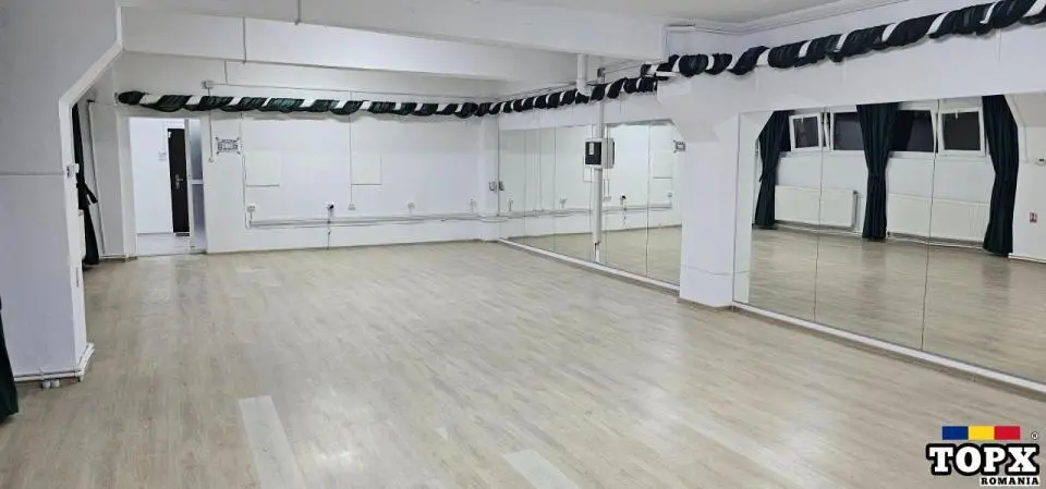 Inchiriez sala pentru activitati sportive Zona Sun Plaza