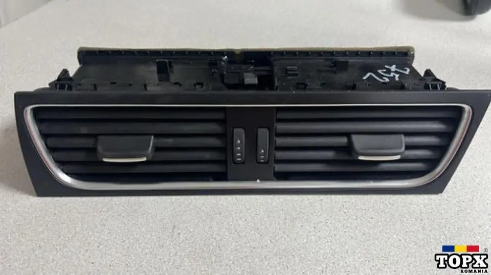 GRILA CENTRALA VENTILATIE BORD AUDI A5 2011 COUPE COD 8T2820951B / 8T2 820 951 B