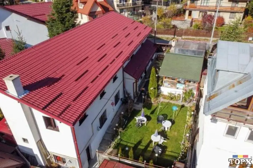 Inchiriez Pensiunea Royce Azuga cu camere spatioase și toate facilitățile 90RON/zi